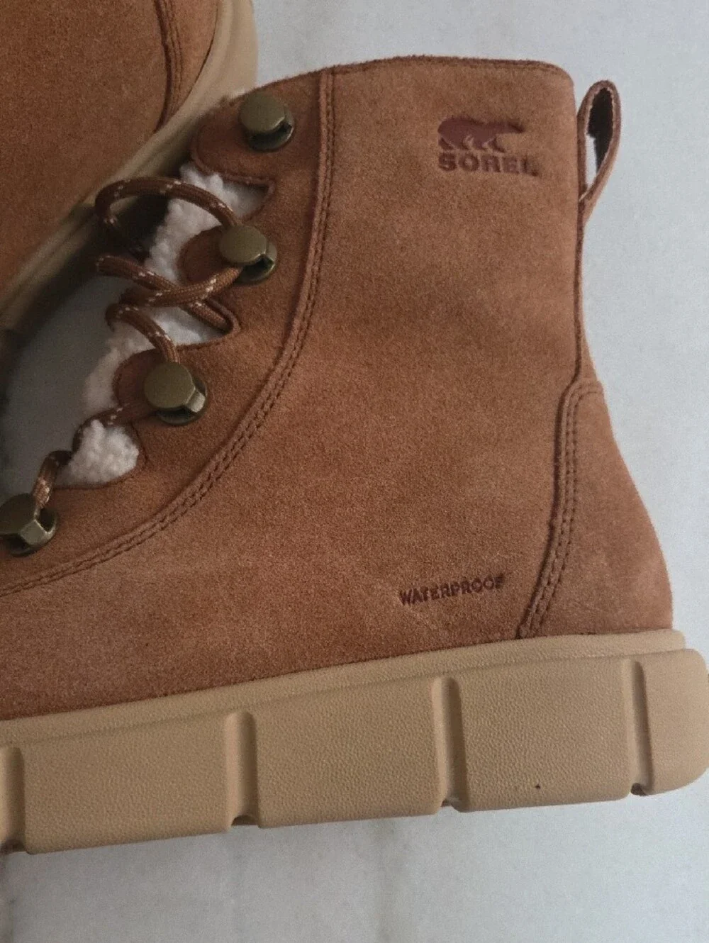Sorel Women's Tan Suede Shearling-Lined Lace-Up Winter Boots Size 8